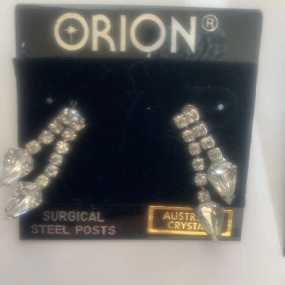 9 Orion DROPS AUSTRIAN CRYSTAL RHINESTONE SILVER CHANDELIER DANGLE EARRINGS - Picture 2 of 10